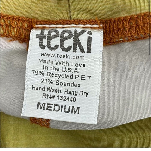 Teeki Yoga Floral Leggings Size Medium - Picture 2 of 2